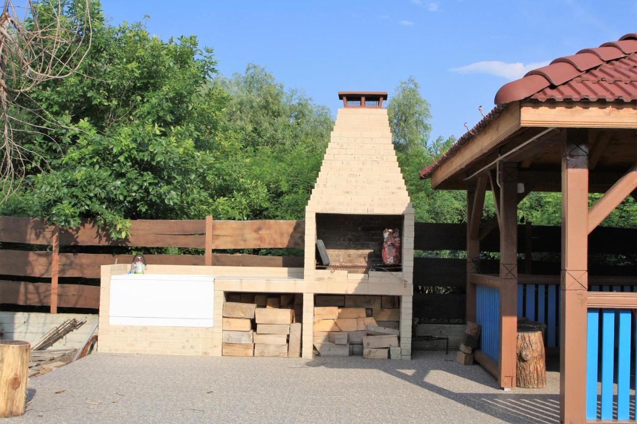 Camere De Inchiriat Băltenii de Sus Eksteriør bilde